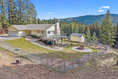 579 Inchelium Rd, Kettle Falls, WA 99141