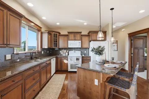 Kitchen - 1228 E Fireside Ln, Spokane, WA 99208 photo 3 of 3
