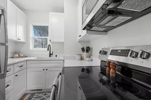 Kitchen - 2317 E 6th Ave, Spokane, WA 99202 photo 1 of 2