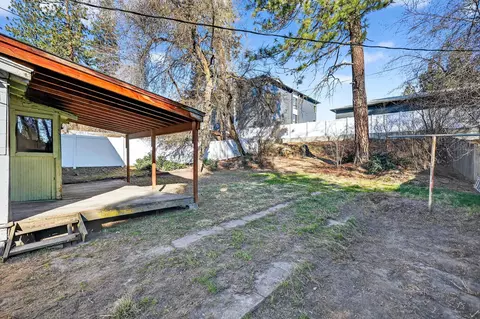 Exterior - 953 E Ninth Ave, Spokane, WA 99202 photo 3 of 7