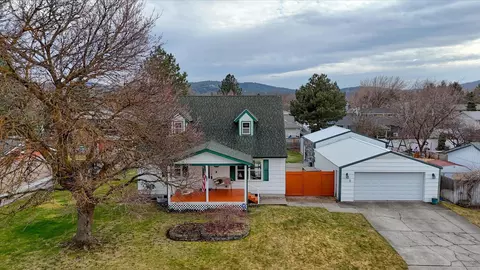 14604 E 17th Ave, Spokane Valley, WA 99037