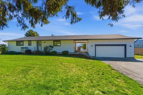 5621 S Conklin Rd, Greenacres, WA 99016
