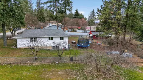 Exterior - 4301 E 16th Ave, Spokane, WA 99223 photo 11 of 13