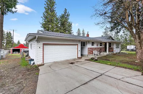 Exterior - 4301 E 16th Ave, Spokane, WA 99223 photo 12 of 13