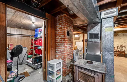Entry Way - 4301 E 16th Ave, Spokane, WA 99223 photo 1 of 1