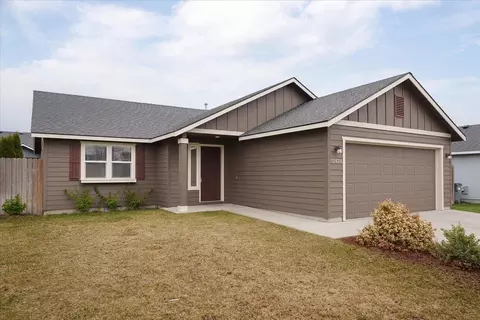 12424 W 2nd Ave, Airway Heights, WA 99001