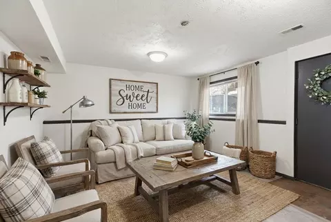 Living - 4020 E 34th Ave, Spokane, WA 99223 photo 7 of 7