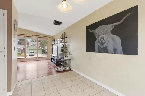 Entry Way - 4020 E 34th Ave, Spokane, WA 99223 photo 1 of 2