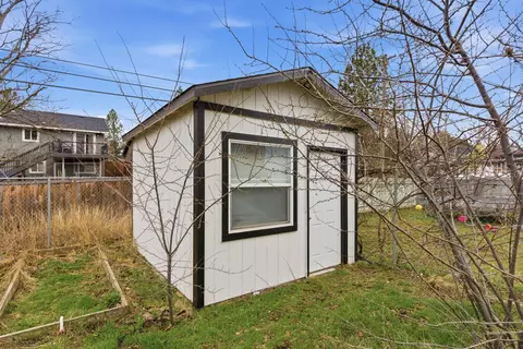 Exterior - 4020 E 34th Ave, Spokane, WA 99223 photo 7 of 8