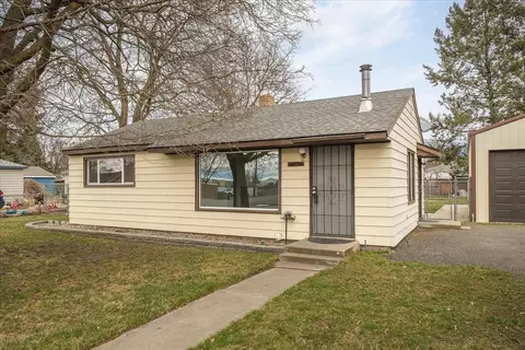7215 E Sharp Ave, Spokane Valley, WA 99212
