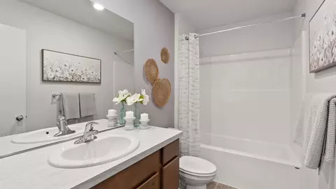 Bath - 5256 E Mckinnon Ln, Spokane, WA 99217 photo 3 of 3