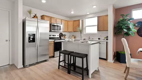 Kitchen - 5256 E Mckinnon Ln, Spokane, WA 99217 photo 2 of 3