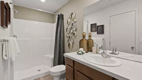 Bath - 5256 E Mckinnon Ln, Spokane, WA 99217 photo 1 of 3