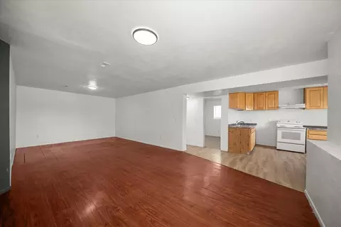Living - 2907 E Jackson Ave, Spokane, WA 99207 photo 9 of 9