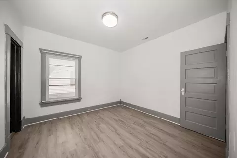 Bedroom - 2907 E Jackson Ave, Spokane, WA 99207 photo 2 of 5