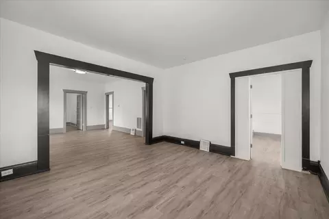 Living - 2907 E Jackson Ave, Spokane, WA 99207 photo 5 of 9