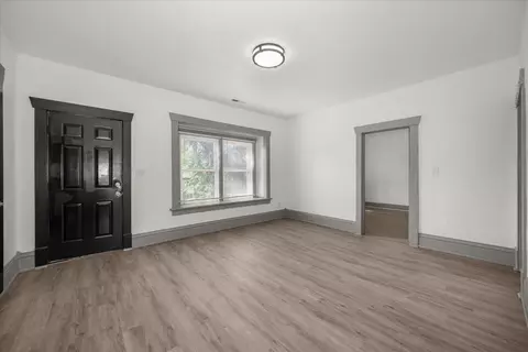 Living - 2907 E Jackson Ave, Spokane, WA 99207 photo 1 of 9