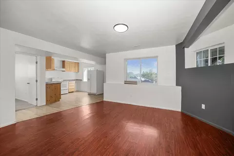 Living - 2907 E Jackson Ave, Spokane, WA 99207 photo 8 of 9