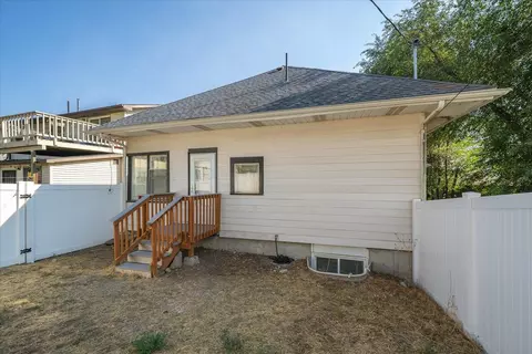 Exterior - 2907 E Jackson Ave, Spokane, WA 99207 photo 4 of 4
