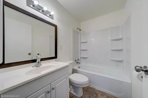 Bath - 2203 E Marshall Ave, Spokane, WA 99207 photo 1 of 1