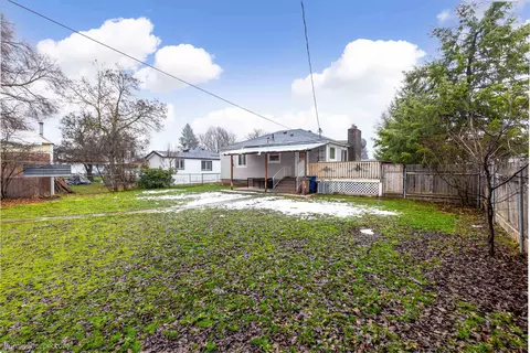 Exterior - 2203 E Marshall Ave, Spokane, WA 99207 photo 7 of 11