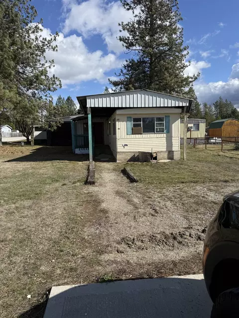 40414 Newport Hwy #43, Elk, WA 99009