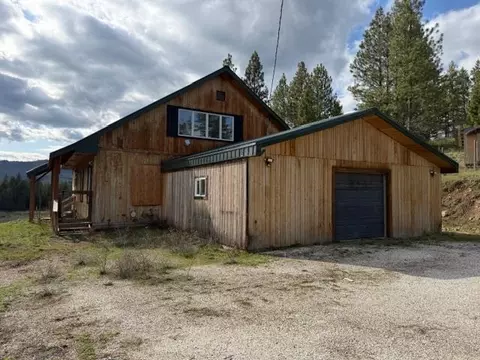 4395 Hesseltine Rd, Valley, WA 99181