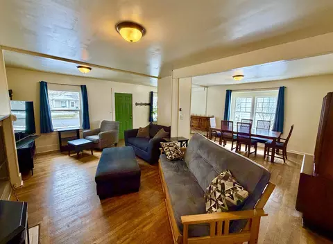 Living - 804 E 38th Ave, Spokane, WA 99203 photo 2 of 5