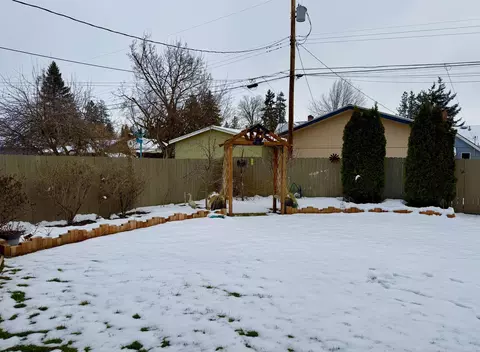 Exterior - 804 E 38th Ave, Spokane, WA 99203 photo 17 of 21