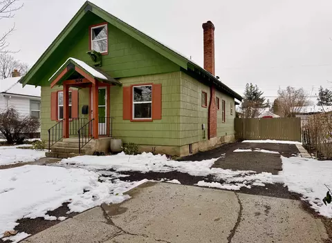 Exterior - 804 E 38th Ave, Spokane, WA 99203 photo 3 of 21
