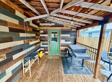 Exterior - 804 E 38th Ave, Spokane, WA 99203 photo 7 of 21