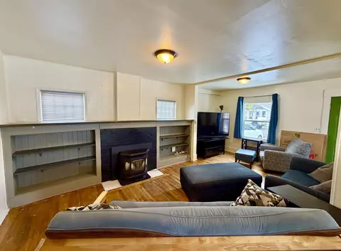 Living - 804 E 38th Ave, Spokane, WA 99203 photo 3 of 5