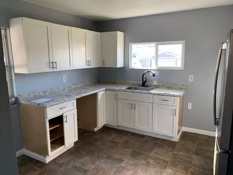 Kitchen - 3832 E Central Ave, Spokane, WA 99217 photo 2 of 3