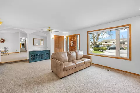Entry Way - 11118 E Fairview Ave, Spokane Valley, WA 99206 photo 2 of 3
