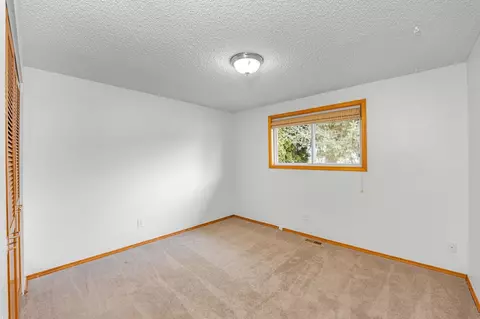 Bedroom - 11118 E Fairview Ave, Spokane Valley, WA 99206 photo 3 of 6