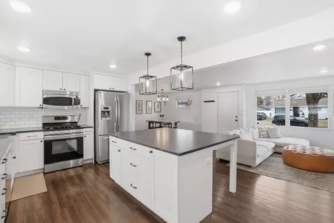 Kitchen - 2803 E 39th Ave, Spokane, WA 99223 photo 2 of 4
