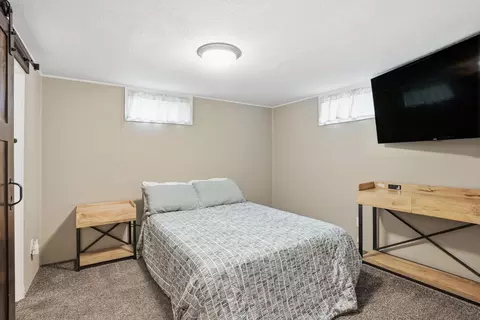 Bedroom - 2803 E 39th Ave, Spokane, WA 99223 photo 4 of 6