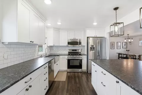 Kitchen - 2803 E 39th Ave, Spokane, WA 99223 photo 3 of 4