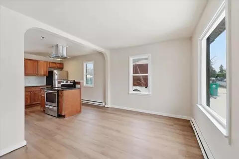 Living - 718 E Queen Ave, Spokane, WA 99207 photo 2 of 3