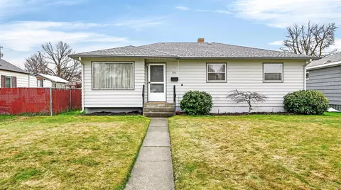 114 E Sanson Ave, Spokane, WA 99207
