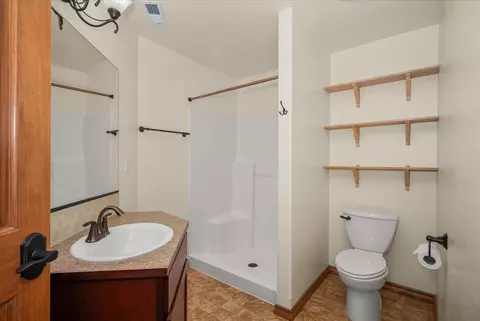 Bath - 7303 E Bigelow Gulch Rd, Spokane, WA 99217 photo 5 of 5