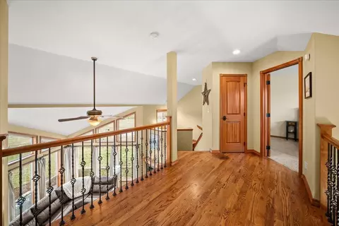Entry Way - 7303 E Bigelow Gulch Rd, Spokane, WA 99217 photo 4 of 5