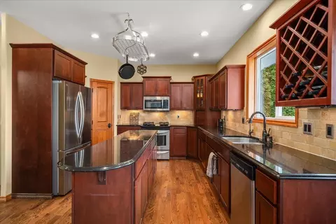 Kitchen - 7303 E Bigelow Gulch Rd, Spokane, WA 99217 photo 1 of 4