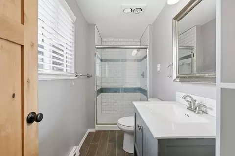 Bath - 11516 E 37th Ave, Spokane Valley, WA 99206 photo 1 of 3