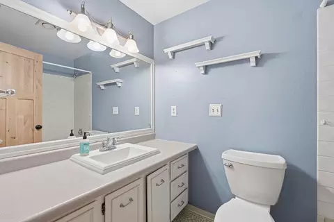 Bath - 11516 E 37th Ave, Spokane Valley, WA 99206 photo 2 of 3