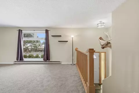 Living - 11516 E 37th Ave, Spokane Valley, WA 99206 photo 3 of 6