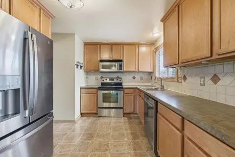 Kitchen - 11516 E 37th Ave, Spokane Valley, WA 99206 photo 1 of 4