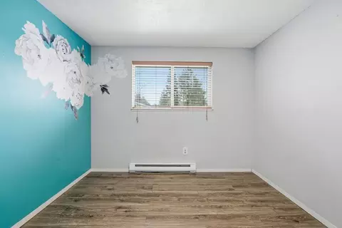 Bedroom - 11516 E 37th Ave, Spokane Valley, WA 99206 photo 3 of 6
