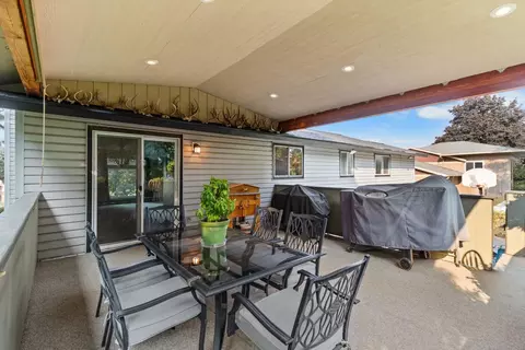 Exterior - 11516 E 37th Ave, Spokane Valley, WA 99206 photo 5 of 11