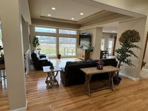 Living - 6919 E Spangle-waverly Rd, Spangle, WA 99031 photo 1 of 1